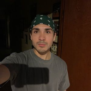 Meet your Posher, Max